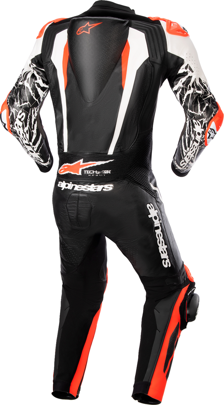 28011569_1.png