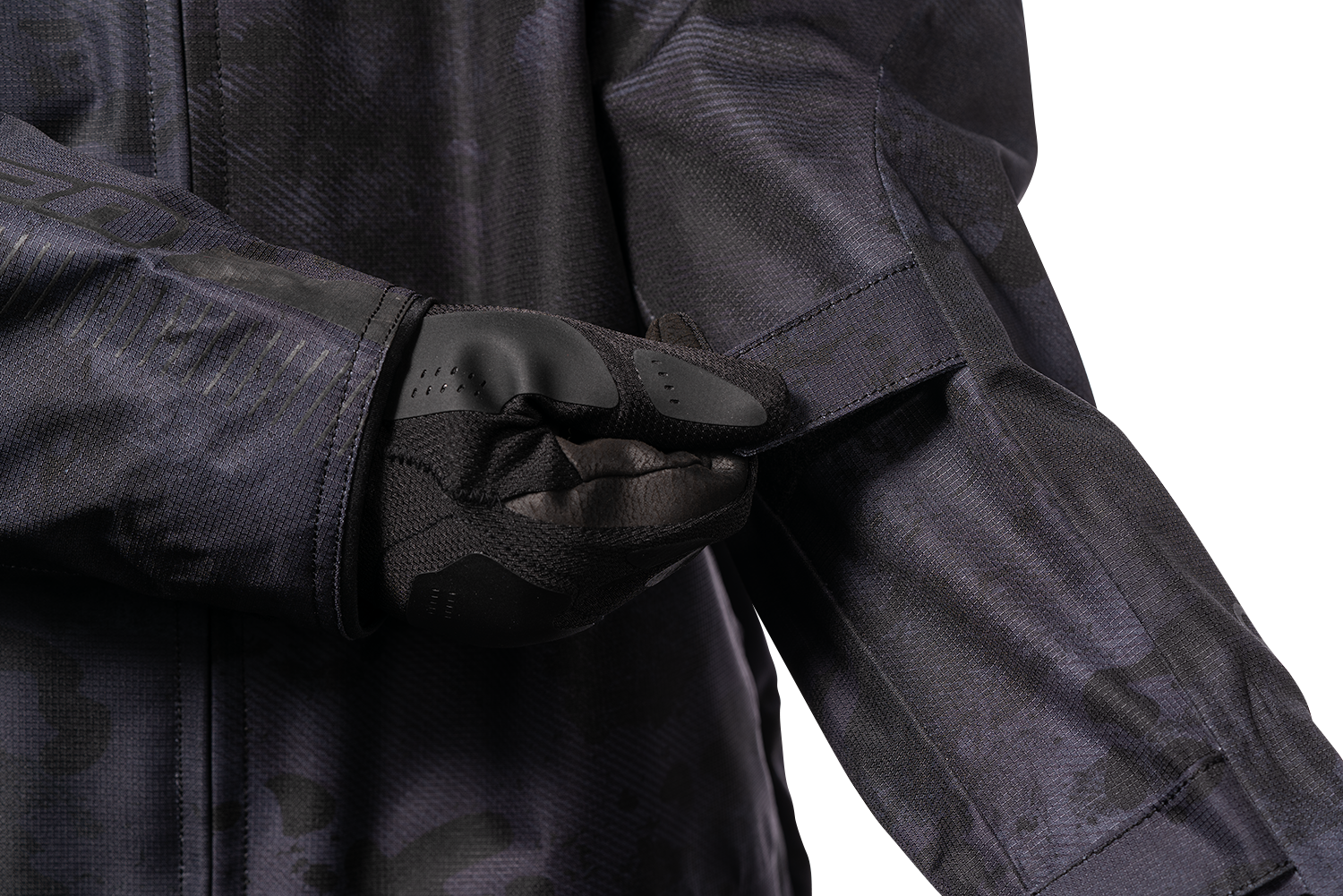 28205827_7.png